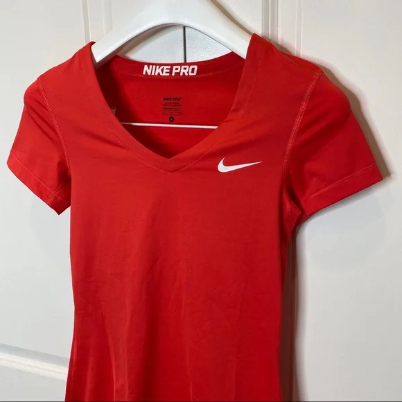 Red Nike PRO DRI-Fi Size S - Picture 4 of 5
